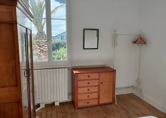 Avec Terrasse A Beaurivage 비아히쯔